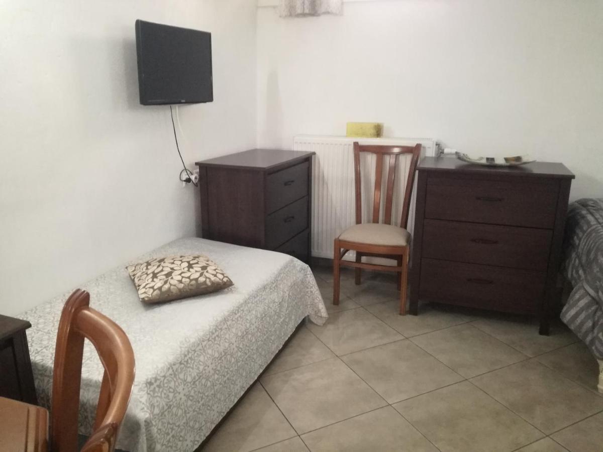 Maria'S Cozy Basement Studio ! Volos Exterior photo